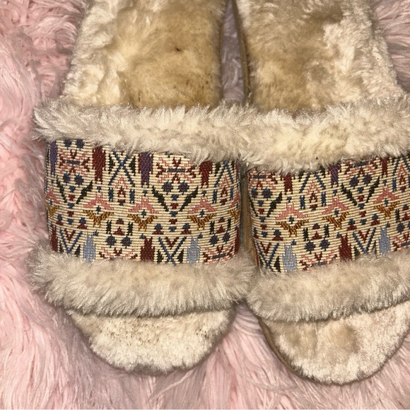 Minnetonka Womens Indoor Outdoor Suede Faux Fur Slide Slip-On Slippers Shoes 8 - Picture 3 of 6